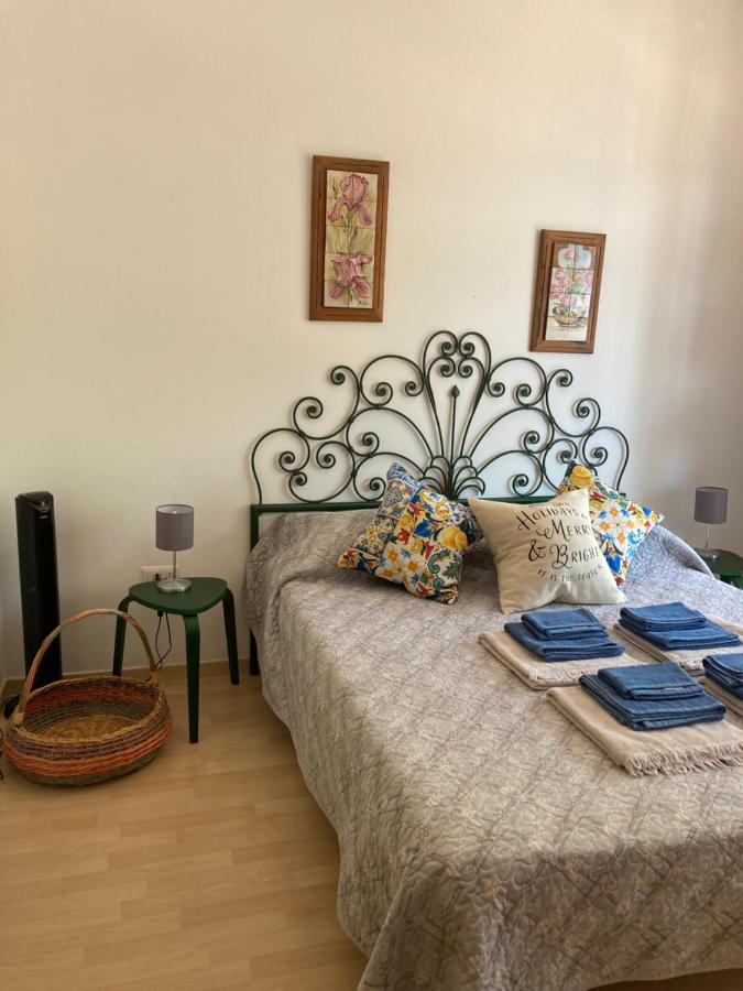 Casa Vacanza Brezza Di Maestrale Salerno Eksteriør billede