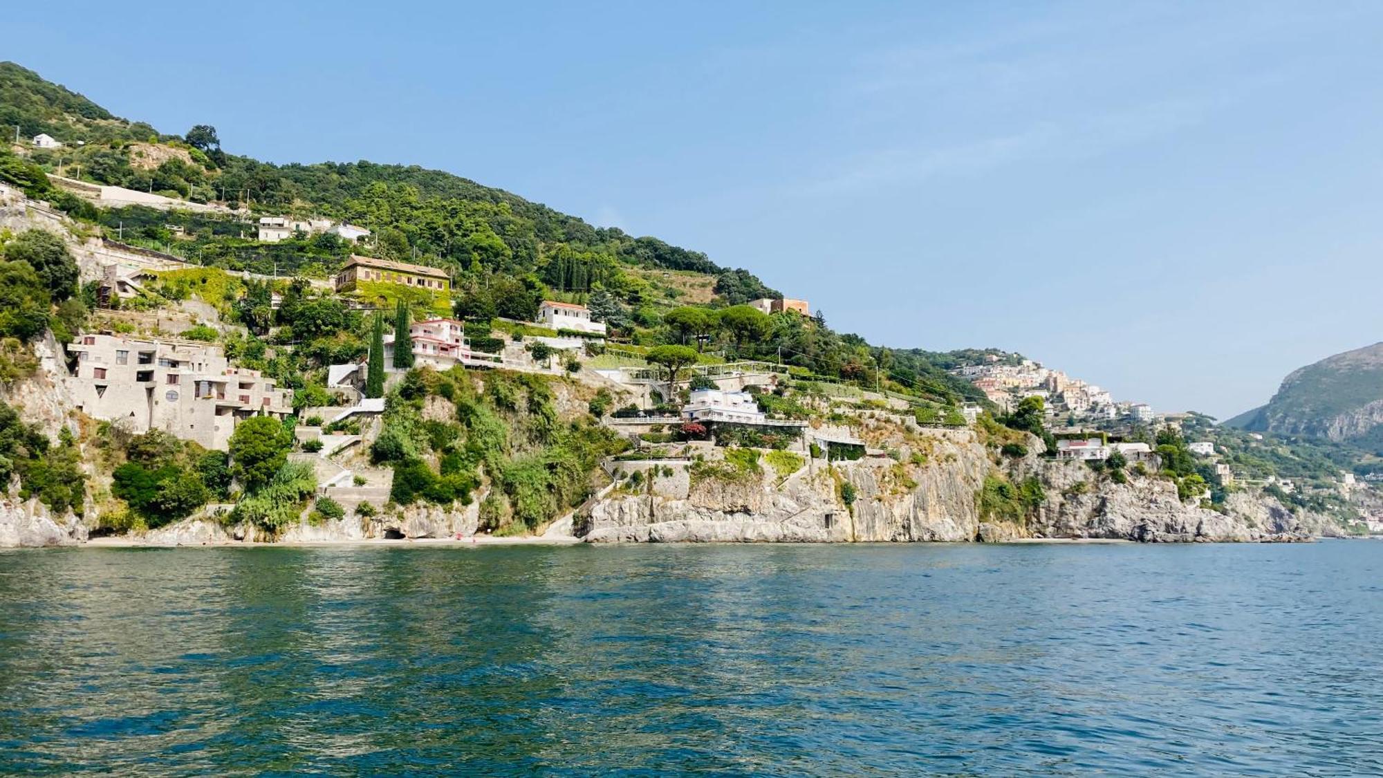 Casa Vacanza Brezza Di Maestrale Salerno Eksteriør billede