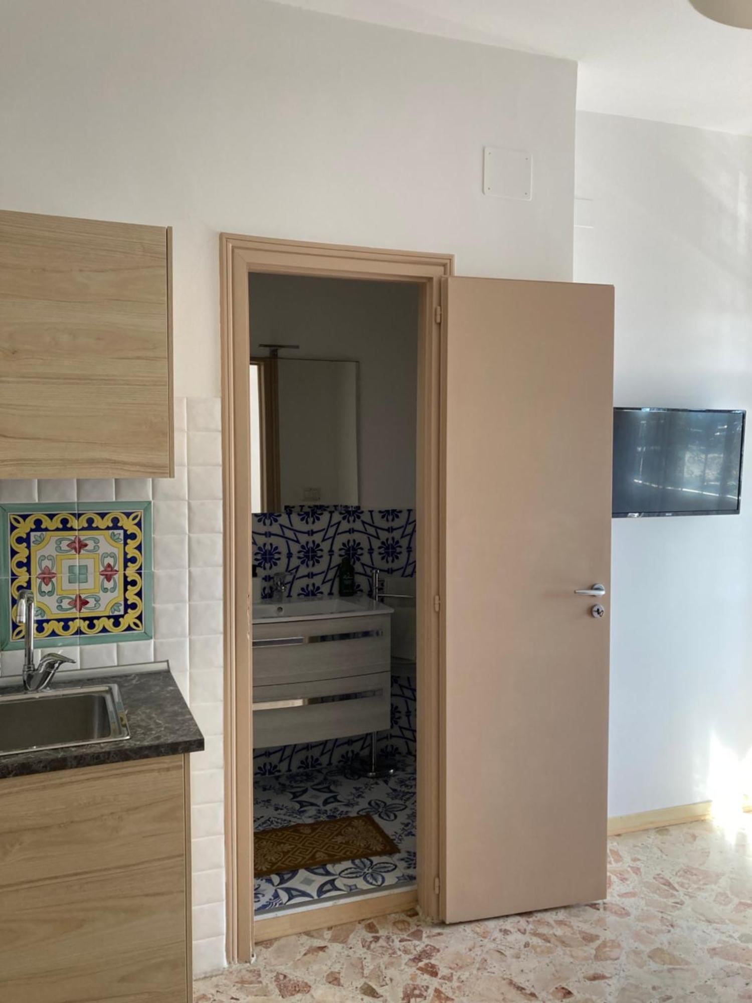 Casa Vacanza Brezza Di Maestrale Salerno Eksteriør billede