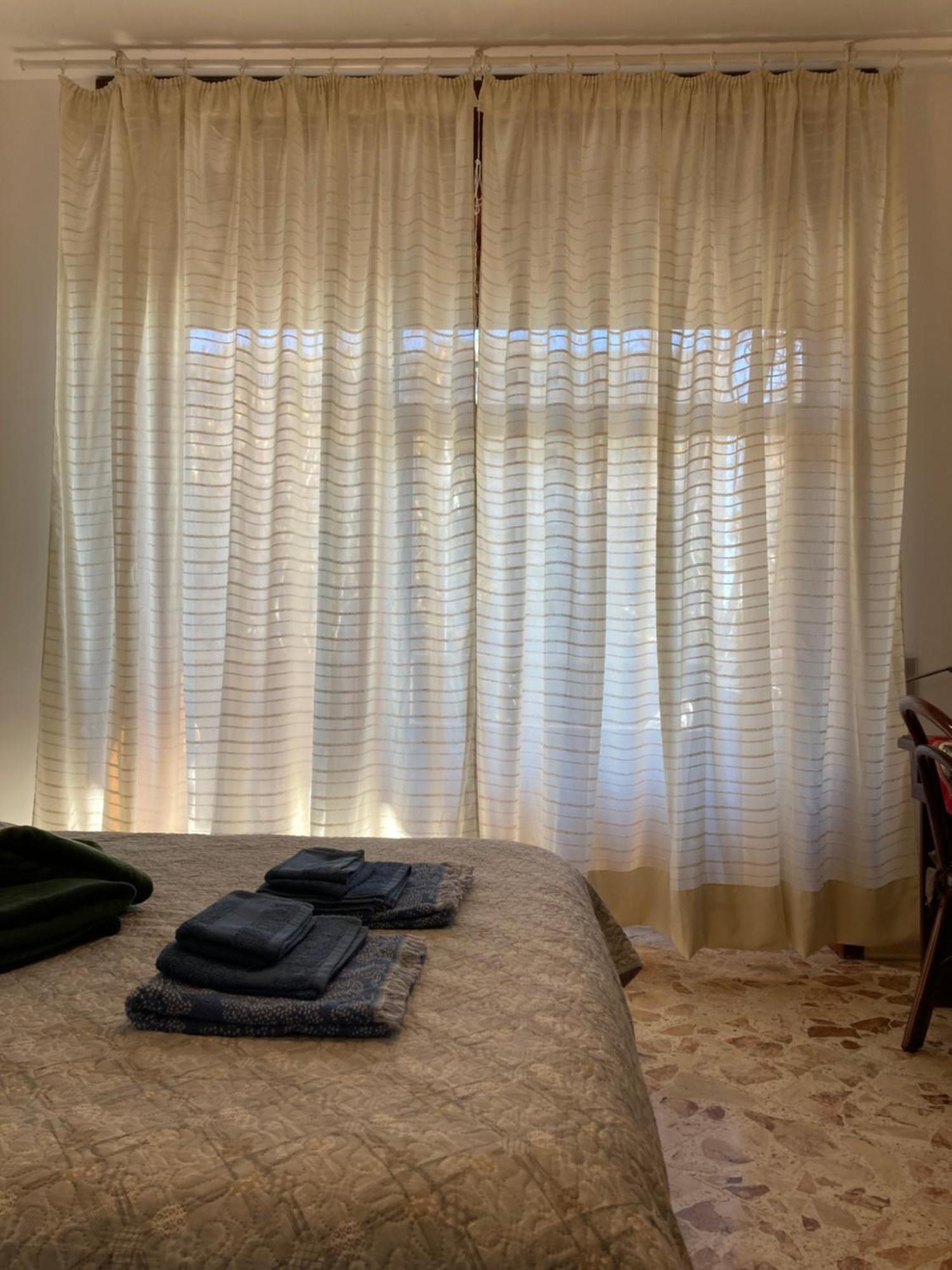Casa Vacanza Brezza Di Maestrale Salerno Eksteriør billede